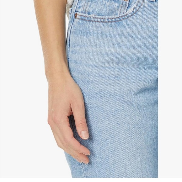 Levi’s Women’s 501 Crop Jeans - Picture 3 of 13